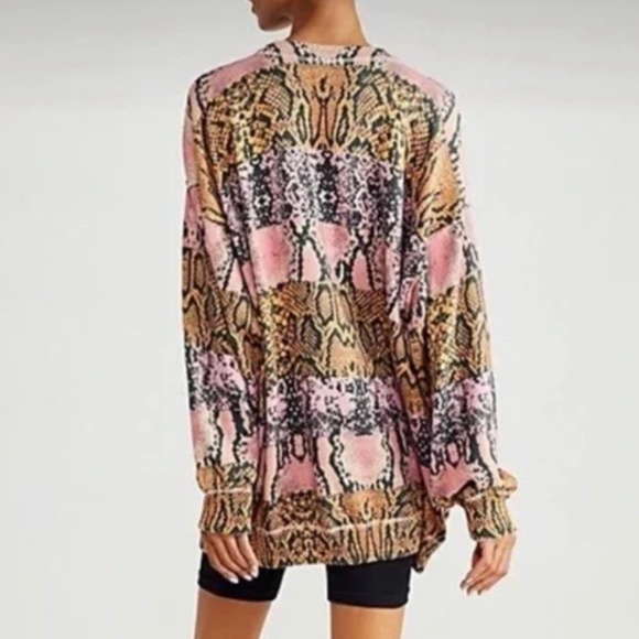 ✨ SALE✨ Free People Cosmos Graphic Python Oversized Pullover - Picture 2 of 6